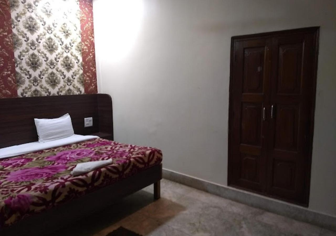 Liberty Guest House Varanasi Exterior photo